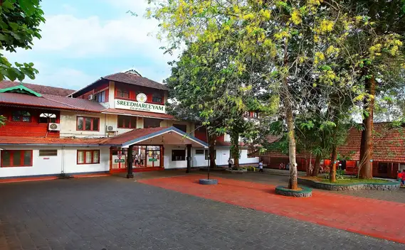 Sreedhareeyam Ayurveda Eye Front View